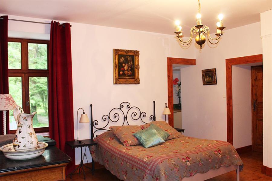 Domaine De Syam - Gites, Chambres D'Hotes & Cabanes Dış mekan fotoğraf